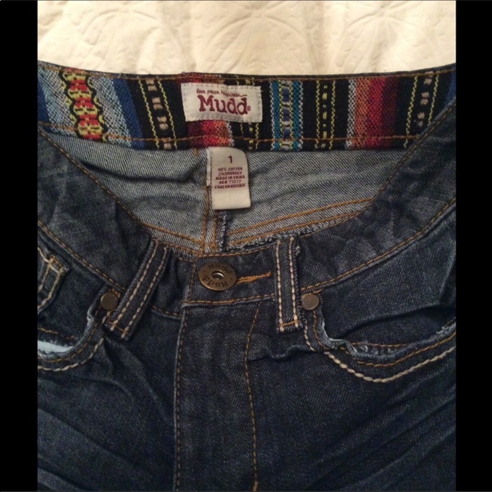 ❌ Mudd Jean / Denim Shorts - Picture 3 of 3
